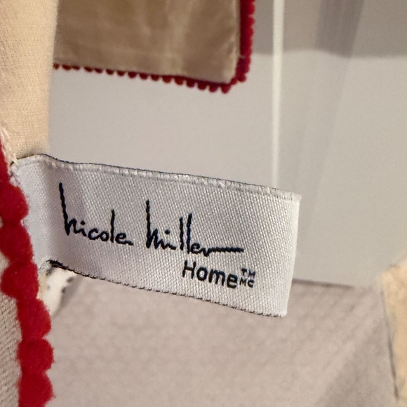 Nicole Miller Valentine Hearts & Bird Print Table Runner Sz 16 x 90 - Picture 6 of 8